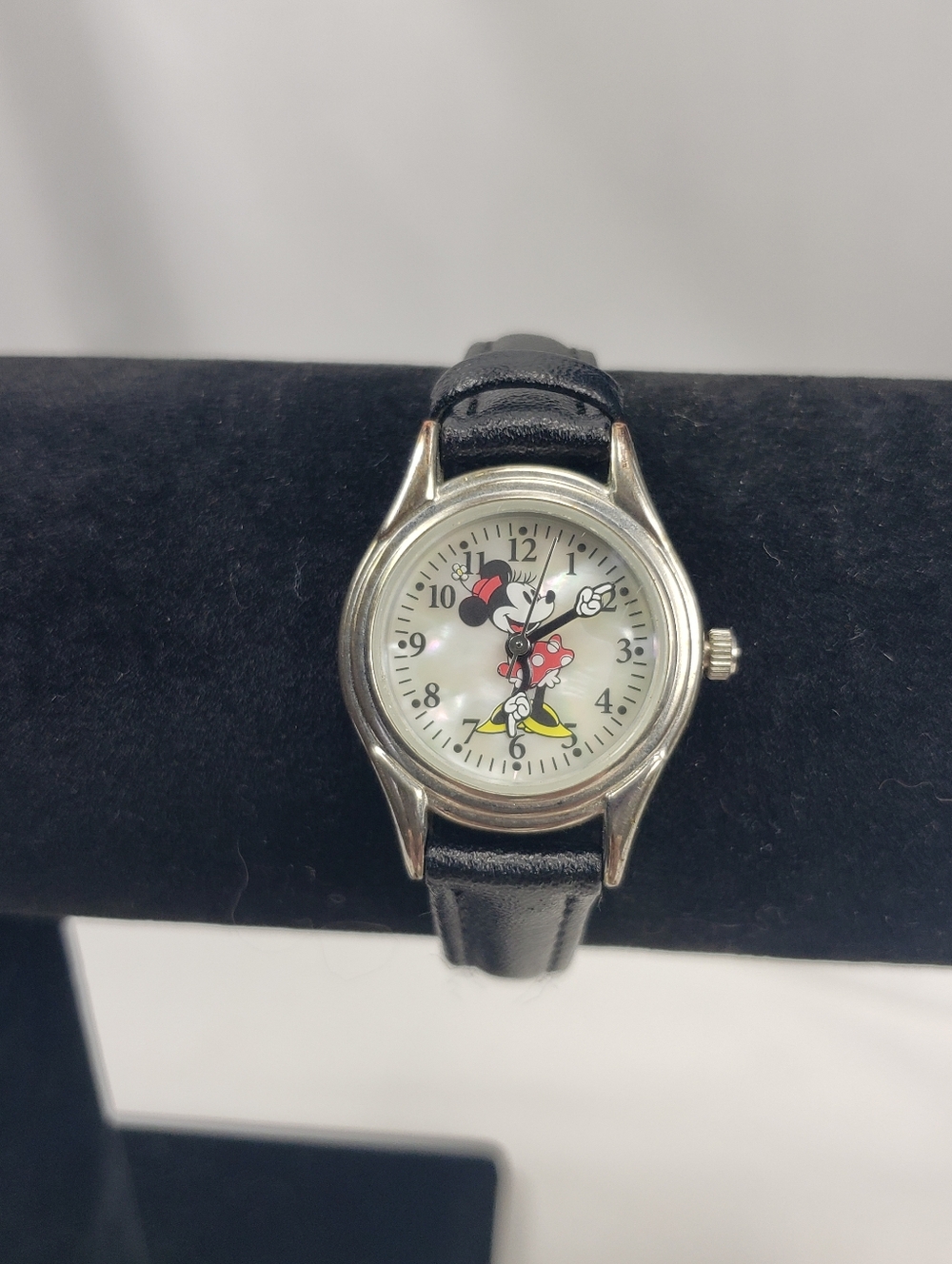 Disney Working Minnie Watch with Mother of Pearl Face
